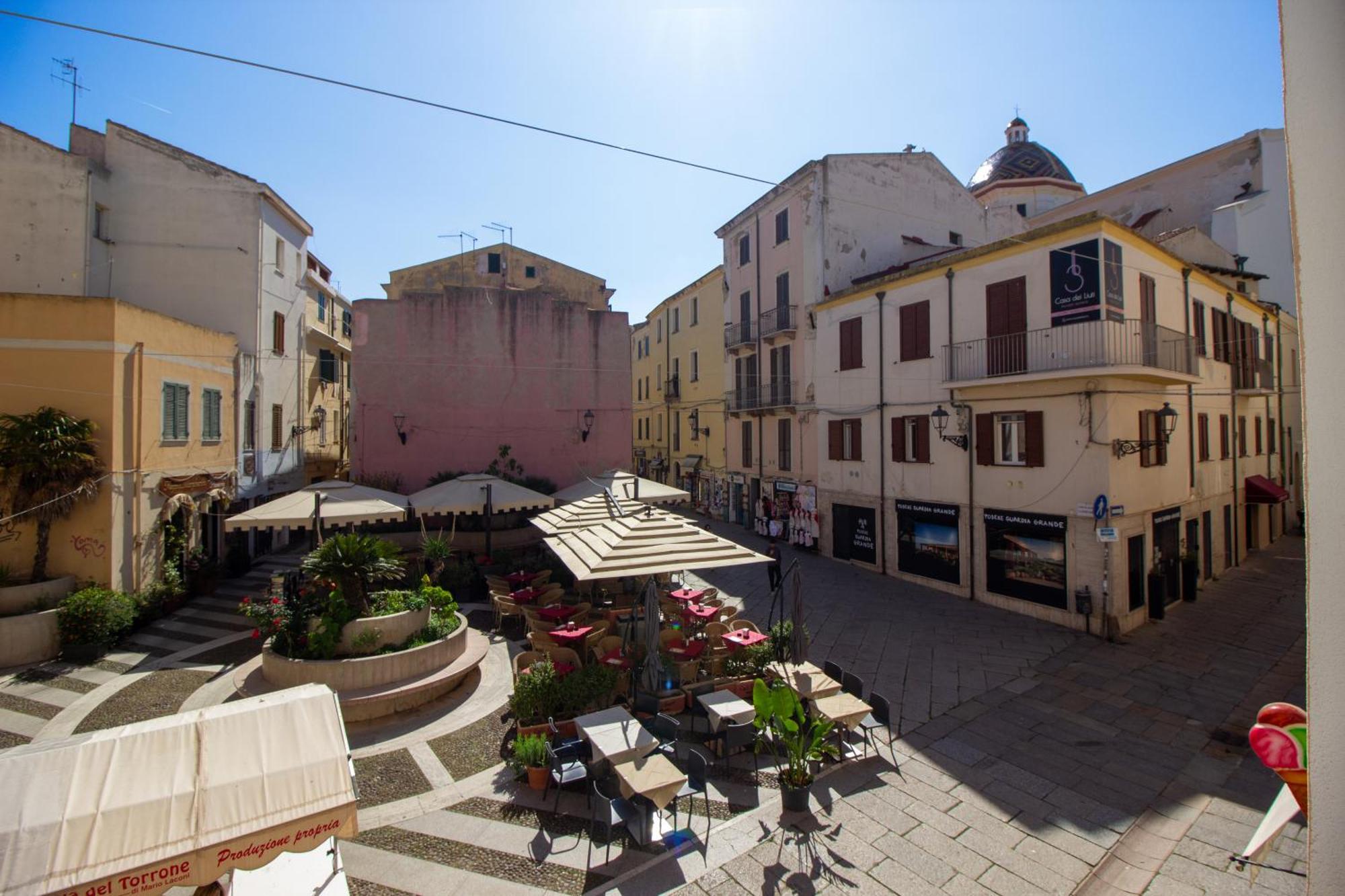 Appartamento In Centro Альгеро Экстерьер фото
